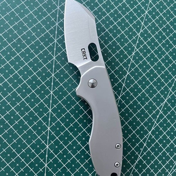 CRKT 5311 nóż składany EDC z ostrzem Sheepsfoot, stal D2, blokadą Frame Lock i rękojeścią metalową